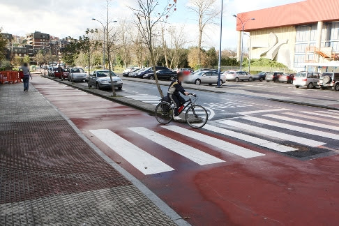 El PP pide la redacción de una nueva normativa de vialidad y una campaña informativa sobre el correcto uso de las bicicletas y los bidegorris